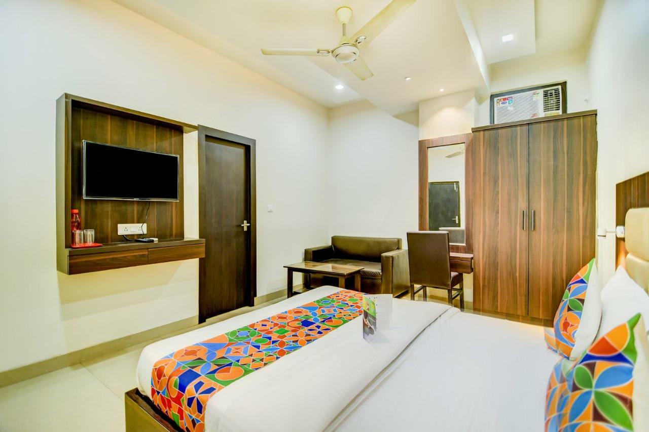 Fabhotel Solitaire Inn Kanpur Eksteriør billede