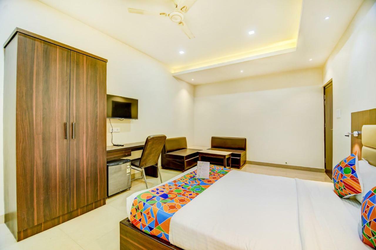 Fabhotel Solitaire Inn Kanpur Eksteriør billede