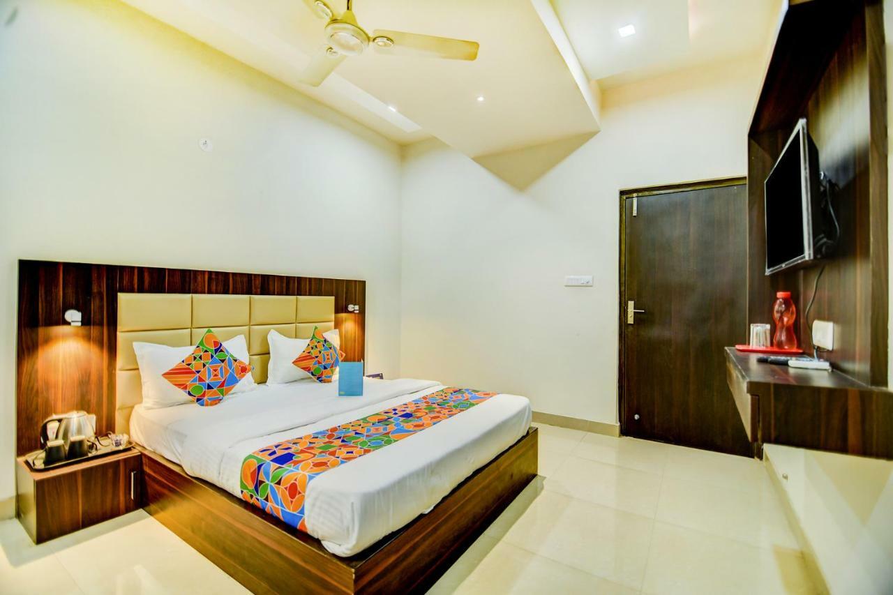 Fabhotel Solitaire Inn Kanpur Eksteriør billede